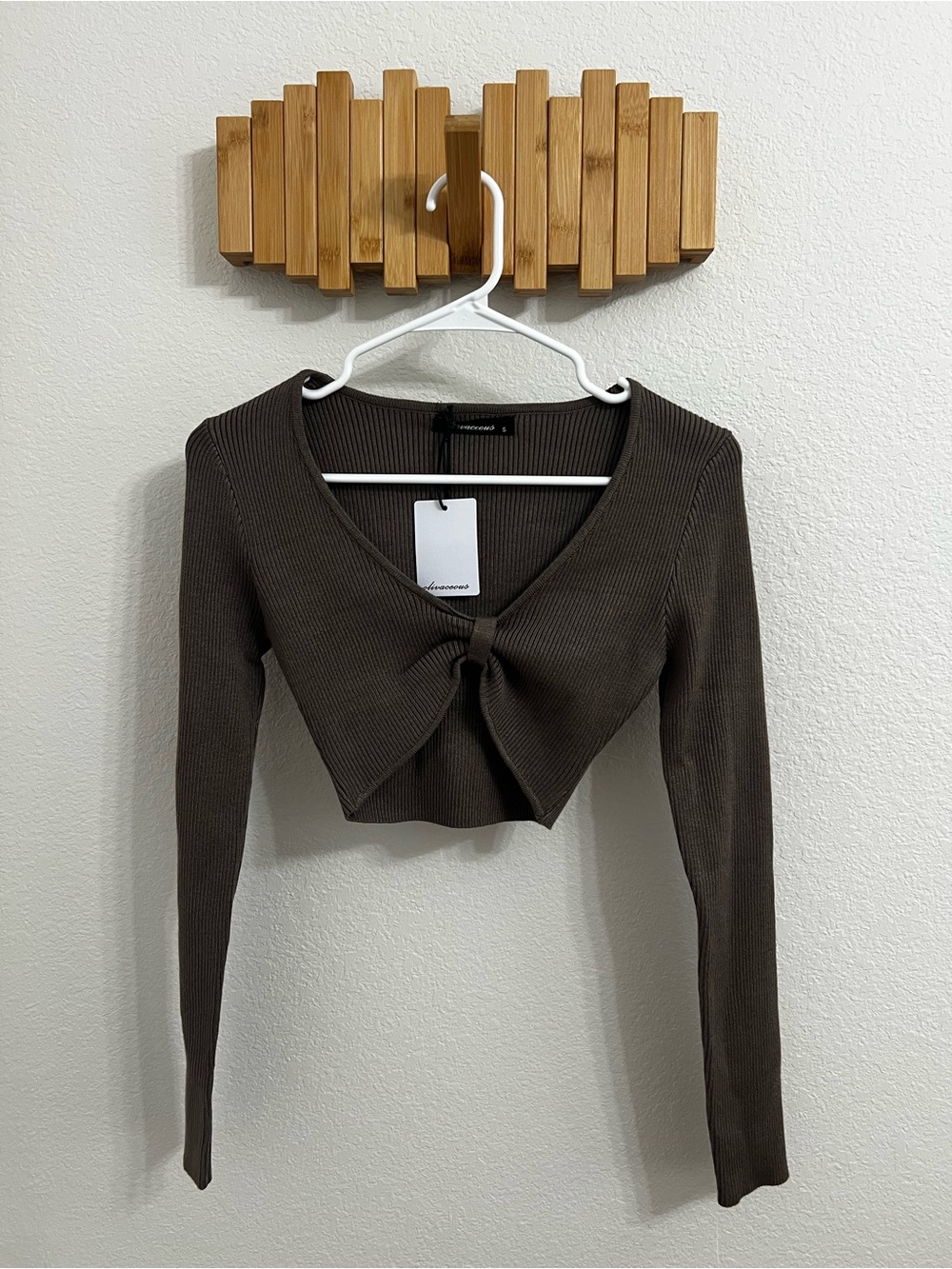 Olivaceous Brown Ribbed Knot-Front Long Sleeve Crop Top